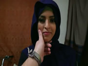 Stunning Arab cô gái trẻ In Beautiful Blue Veil